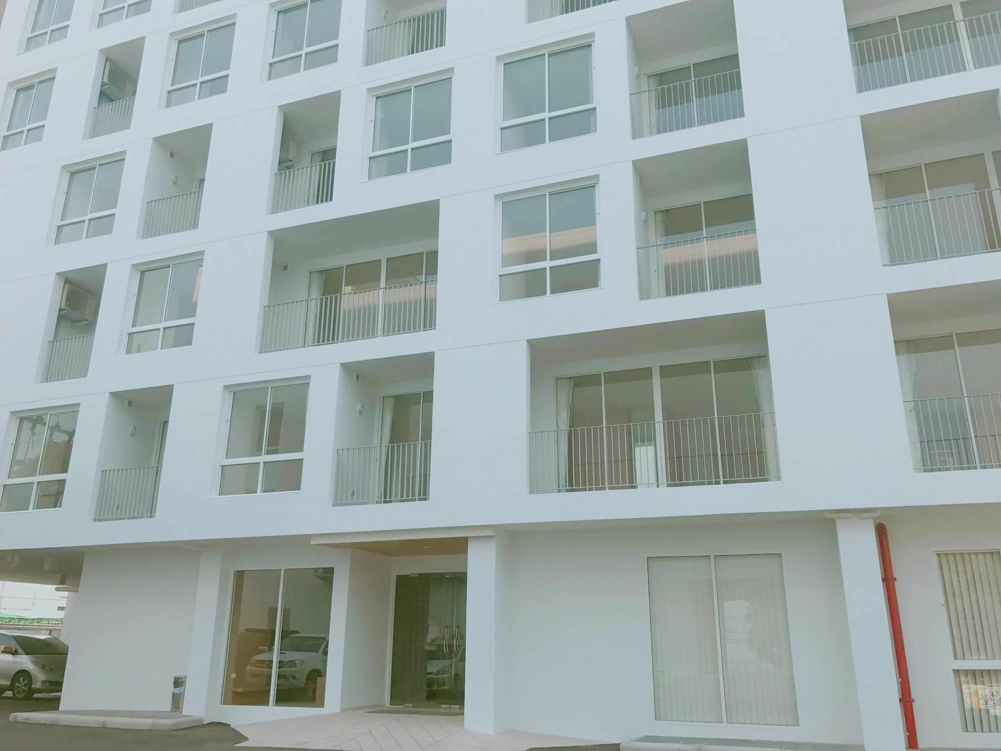 Karin Hotel & Service Apartment - Sha Extra Plus Сі-Рача Екстер'єр фото